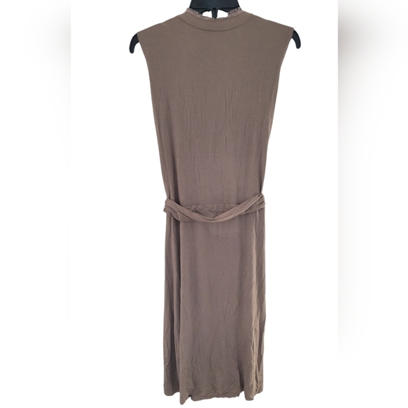 Development Small Dress - Picture 3 of 4